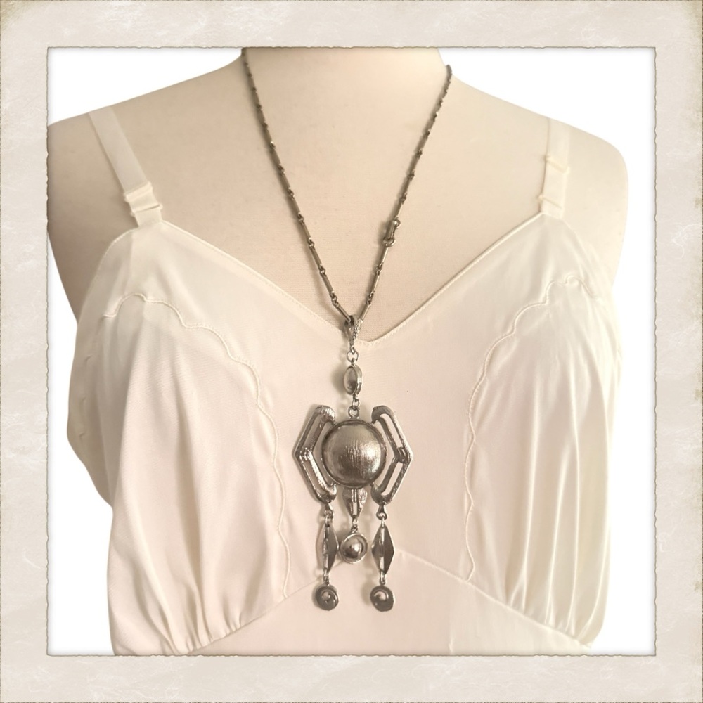 Vintage Y2K Bohemian Boho Silver Statement Pendant Necklace, Hangs 16.5” Long